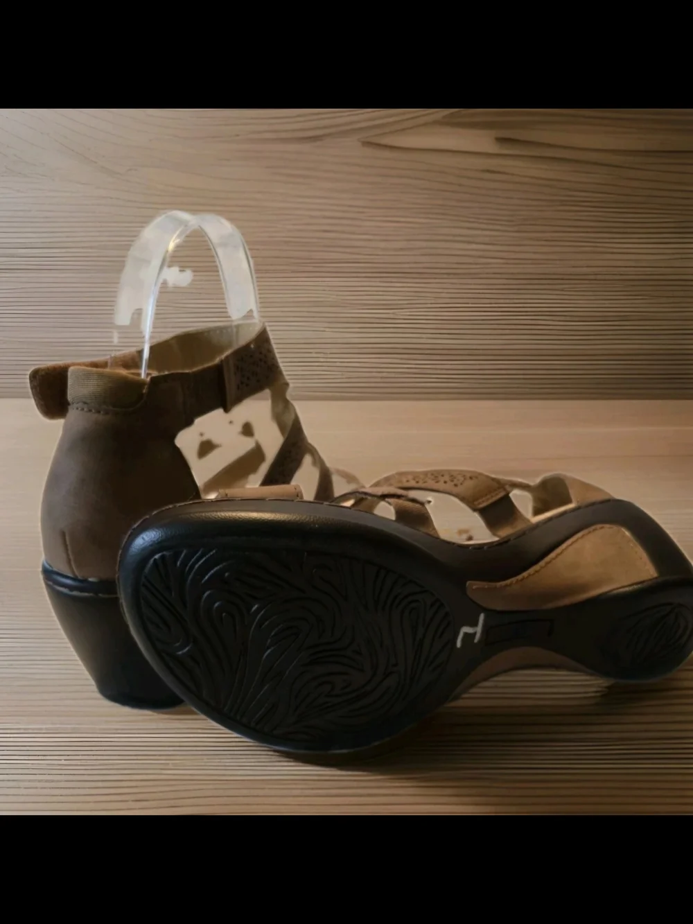 JBU By Jambu Women’s Bianca Taupe Laser Cut Floral Pattern Wedge Sandals Size-7M